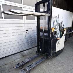crown-dt3040-doppelstock-hhw-aukt-br-03.jpg