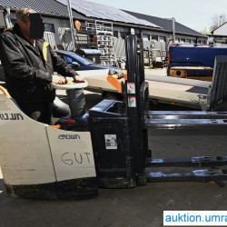 crown-dt3040-doppelstock-hhw-aukt-br-13.jpg