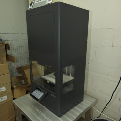 markforged-metal-x-l01-3d-printer-aukt-br-02.jpg