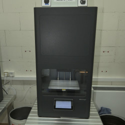 markforged-metal-x-l03-3d-printer-aukt-br-01.jpg