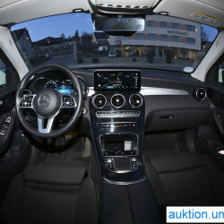 mercedes-benz-glc300de-4-matic-aukt-br-17.jpg