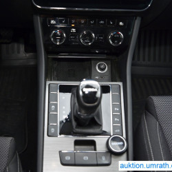 scoda-superb-1101-kombi-aukt-br-25