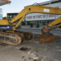 komatsu-kettenbagger-02