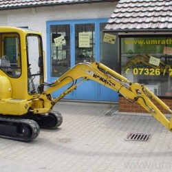 komatsu-pc20r-1.JPG