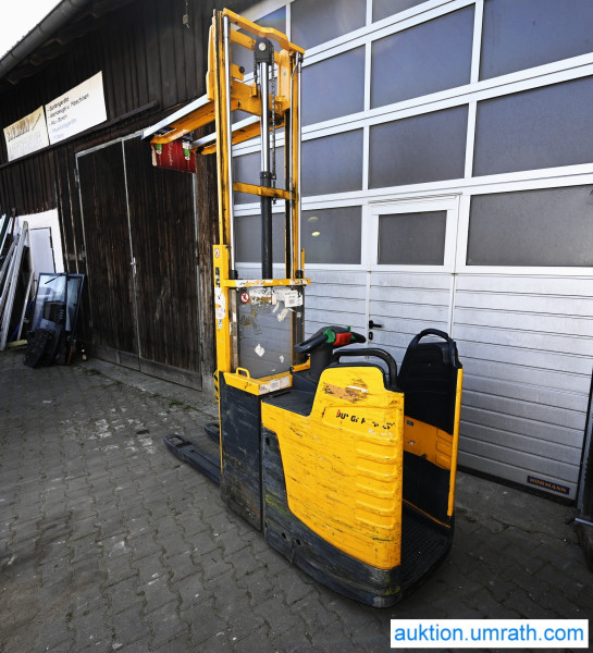 jungheinrich-erd220-hochhubwagen-aukt-br-01.jpg jungheinrich-erd220-hochhubwagen-aukt-br-01.jpg