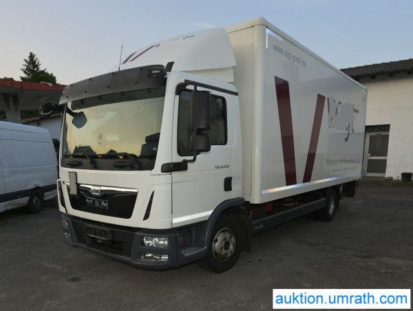 man-tgl-12-250-koffer-lbw-v182-aukt-br-01.jpg