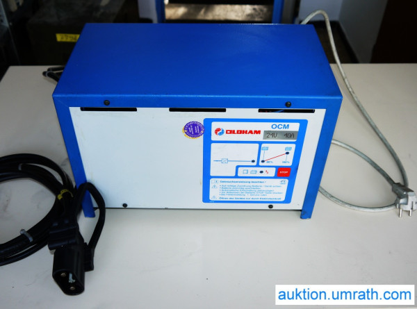 oldham-ocm-24-40-hubwagen-ladegeraet-aukt-br-01.jpg