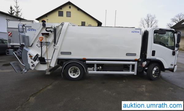 isuzu-npr-at-n75-muellpresswagen-go139-aukt-br-04.jpg