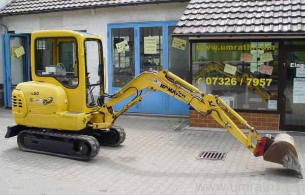 komatsu-pc20r-1.JPG